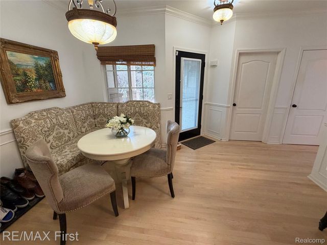 5998 Bella Vista Drive, West Bloomfield Charter Township, MI 48322