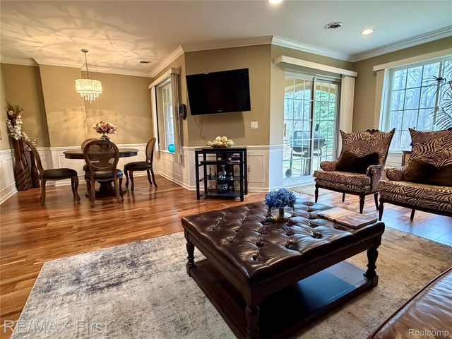 5998 Bella Vista Drive, West Bloomfield Charter Township, MI 48322