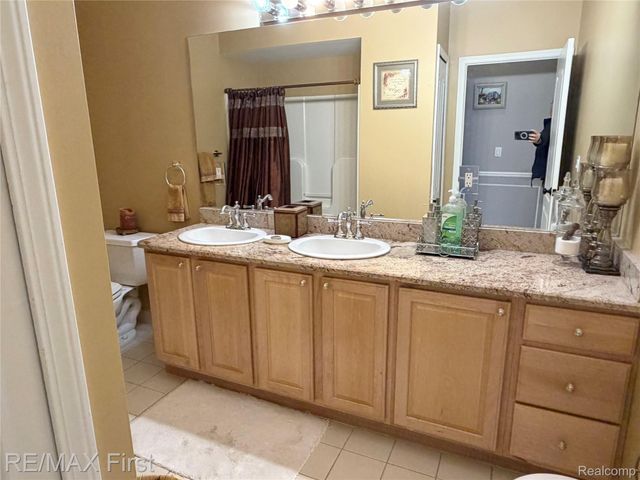 5998 Bella Vista Drive, West Bloomfield Charter Township, MI 48322