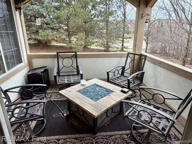 5998 Bella Vista Drive, West Bloomfield Charter Township, MI 48322