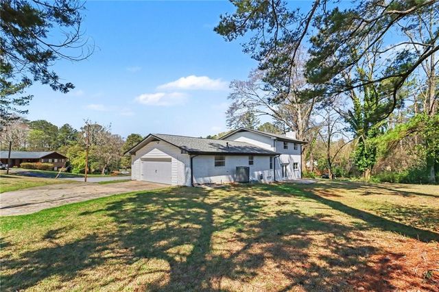 2824 Tralyn Court, Decatur, GA 30034