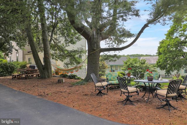 400 BAUMGARDNER RD, Willow Street, PA 17584