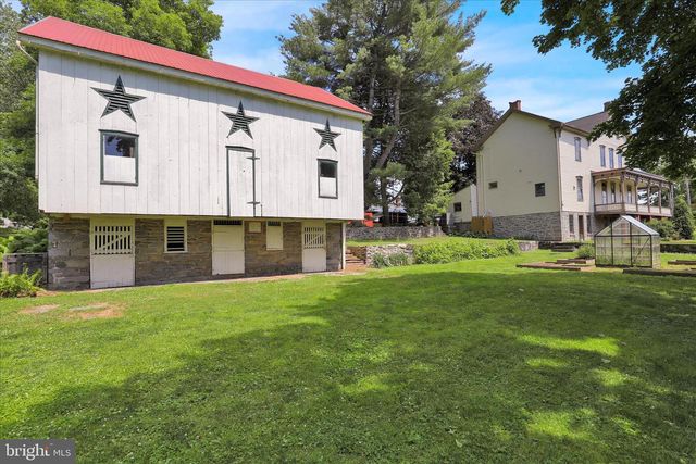 400 BAUMGARDNER RD, Willow Street, PA 17584