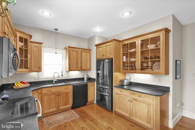 400 BAUMGARDNER RD, Willow Street, PA 17584