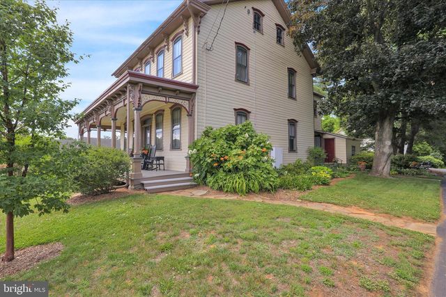 400 BAUMGARDNER RD, Willow Street, PA 17584