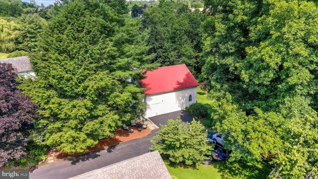 400 BAUMGARDNER RD, Willow Street, PA 17584