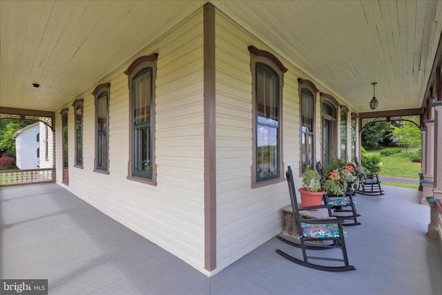 400 BAUMGARDNER RD, Willow Street, PA 17584