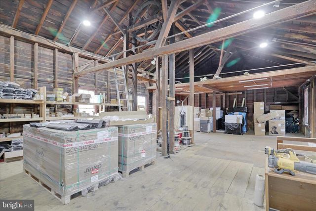 400 BAUMGARDNER RD, Willow Street, PA 17584