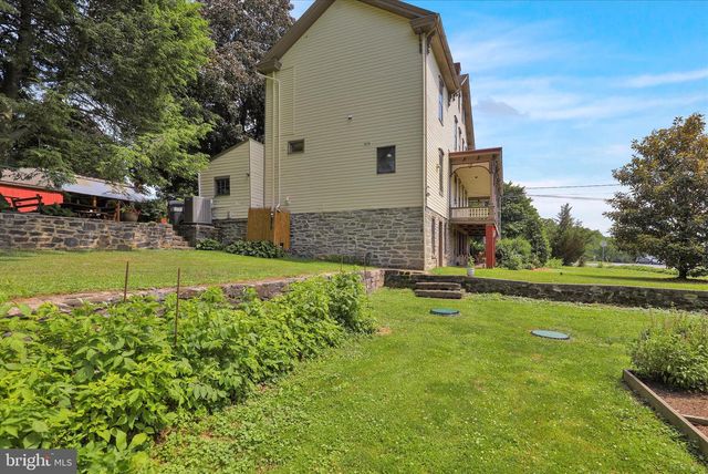 400 BAUMGARDNER RD, Willow Street, PA 17584