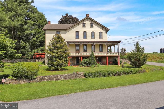 400 BAUMGARDNER RD, Willow Street, PA 17584