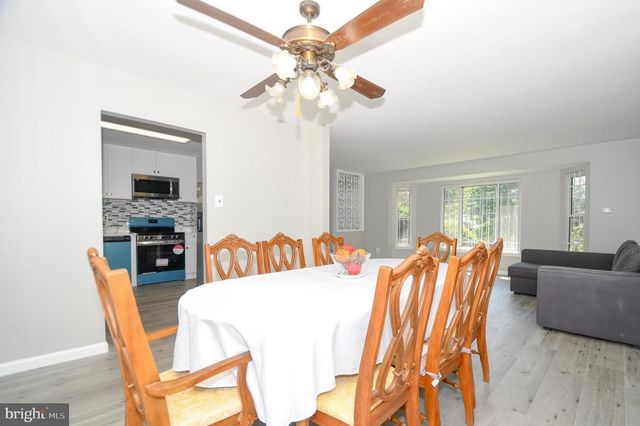 2016 CASCADE RD, Silver Spring, MD 20902