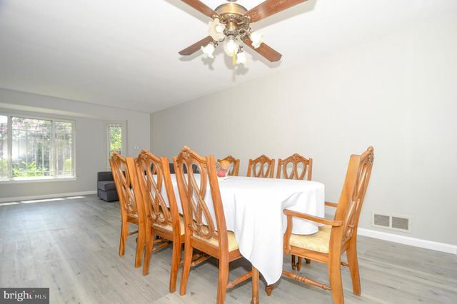 2016 CASCADE RD, Silver Spring, MD 20902