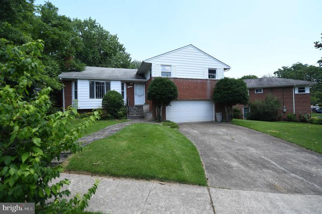 2016 CASCADE RD, Silver Spring, MD 20902