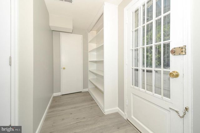 2016 CASCADE RD, Silver Spring, MD 20902