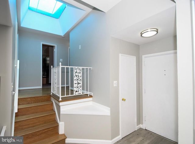 2016 CASCADE RD, Silver Spring, MD 20902