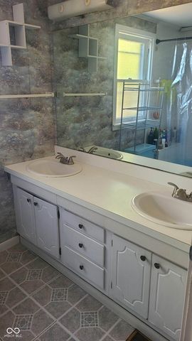 758 Wallace Avenue, Indianapolis, IN 46201