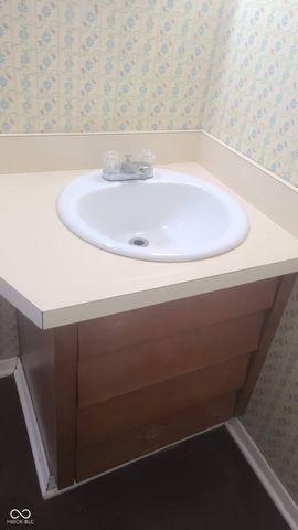 758 Wallace Avenue, Indianapolis, IN 46201