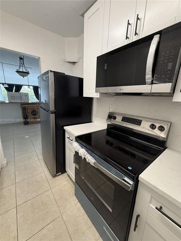 10900 SW 104th Street 323, Miami, FL 33176