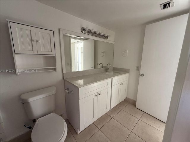 10900 SW 104th Street 323, Miami, FL 33176