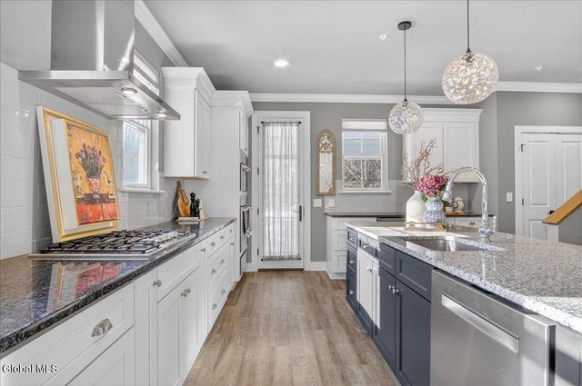 3 Gibson Court, Saratoga Springs, NY 12866