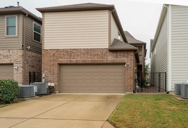 720 Northwood Drive, Flower Mound, TX 75022