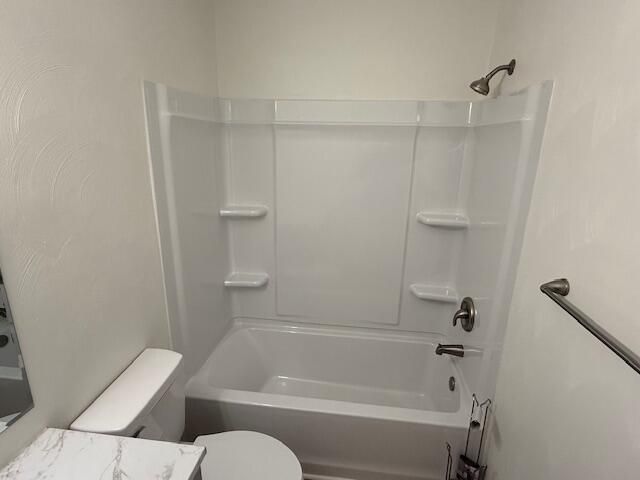 824 Coolbrook RD, Vinton, VA 24179