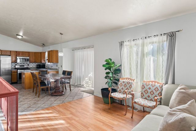 3635 S EVENING LIGHT CV, Magna, UT 84044