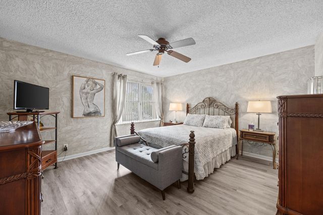 12196 Sag Harbor Court 5, Wellington, FL 33414