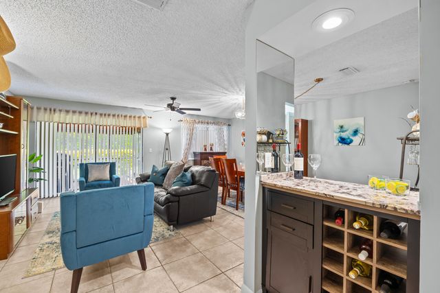 12196 Sag Harbor Court 5, Wellington, FL 33414