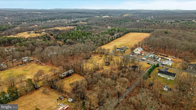 22 HELMET DR, Martinsburg, WV 25404