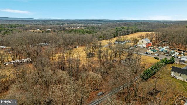 22 HELMET DR, Martinsburg, WV 25404