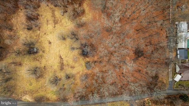 22 HELMET DR, Martinsburg, WV 25404