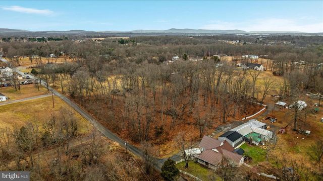 22 HELMET DR, Martinsburg, WV 25404