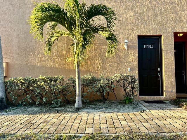 2900 Carvelle Drive, Riviera Beach, FL 33404