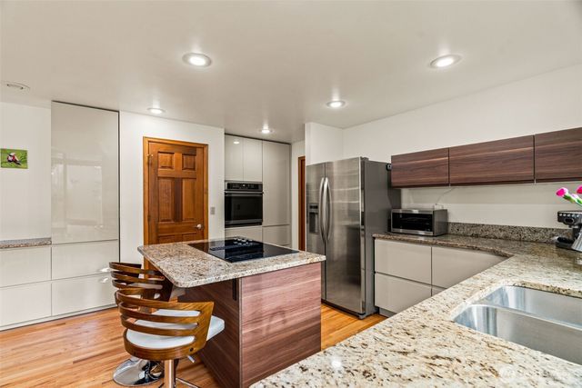 23431 NE 23rd Street, Sammamish, WA 98074