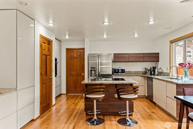 23431 NE 23rd Street, Sammamish, WA 98074