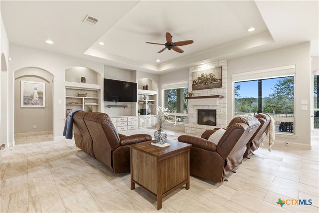 115 E Eli Chandler, Blanco, TX 78606