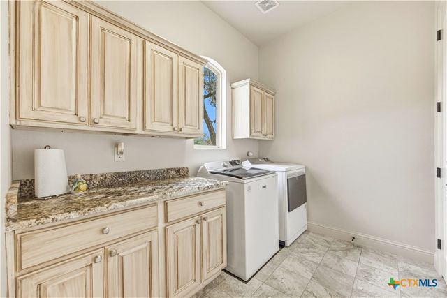 115 E Eli Chandler, Blanco, TX 78606