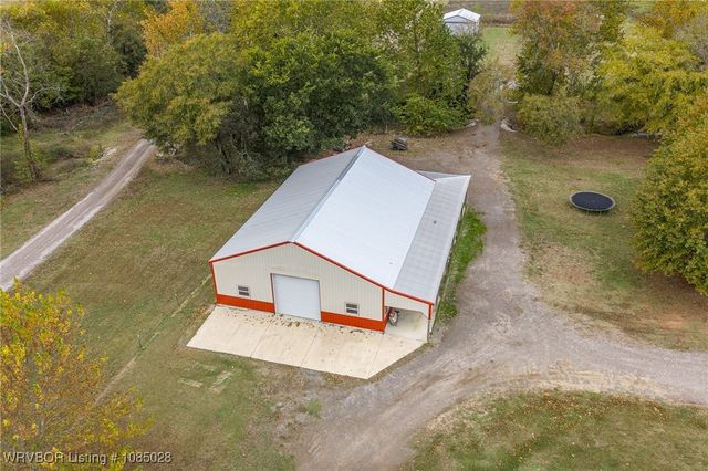 17643 Potts Road, Charleston, AR 72933