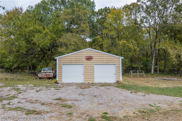 17643 Potts Road, Charleston, AR 72933