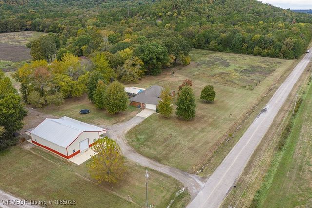 17643 Potts Road, Charleston, AR 72933