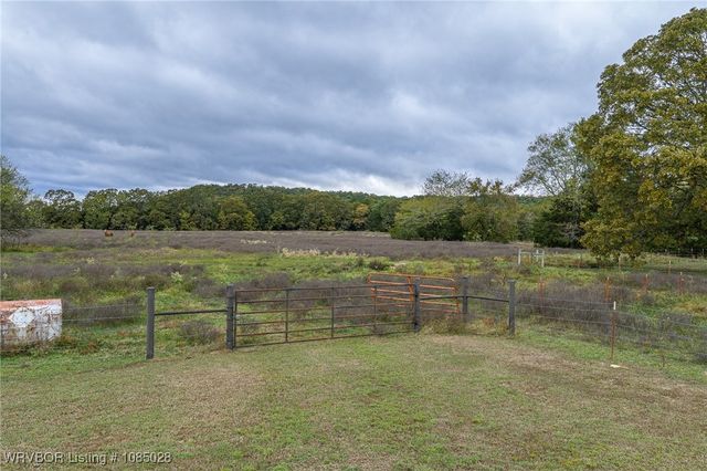 17643 Potts Road, Charleston, AR 72933