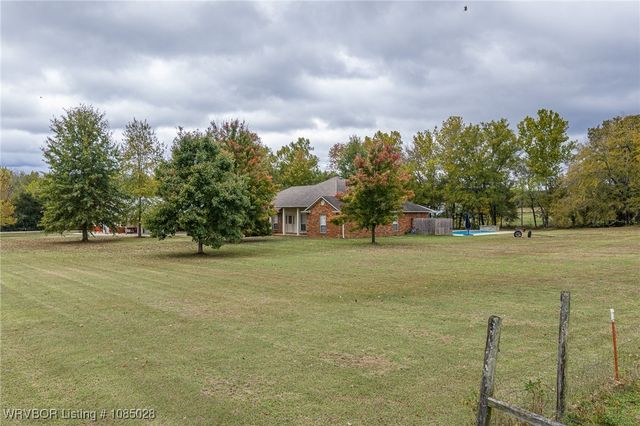 17643 Potts Road, Charleston, AR 72933