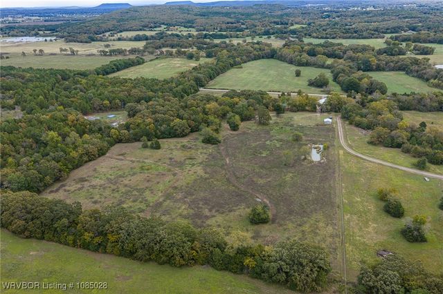 17643 Potts Road, Charleston, AR 72933