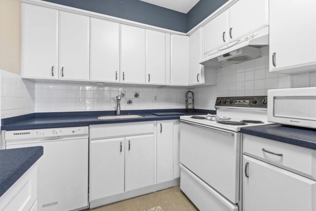 2420 S Federal Highway 19, Boynton Beach, FL 33435