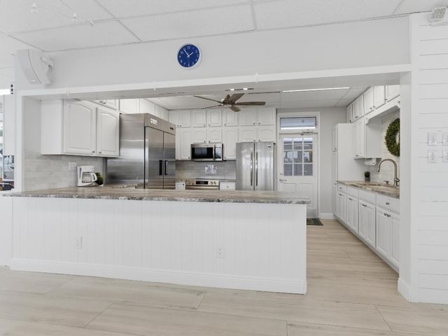 2420 S Federal Highway 19, Boynton Beach, FL 33435