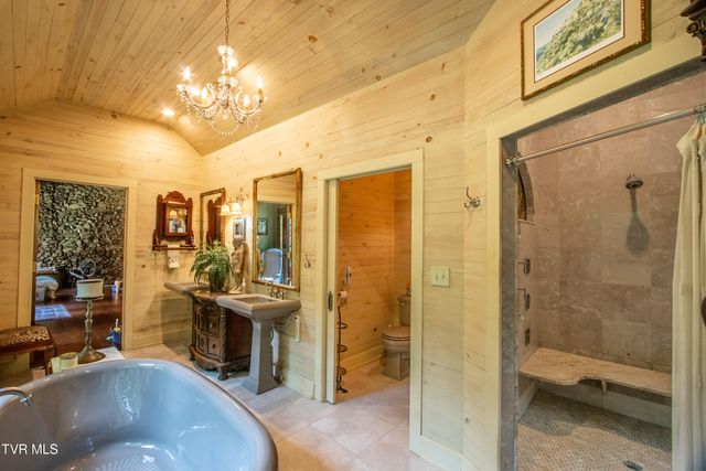 12330 Asheville Highway, Greeneville, TN 37743