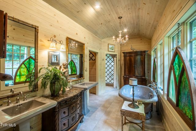 12330 Asheville Highway, Greeneville, TN 37743