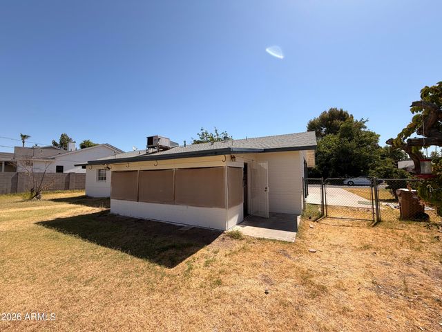 3416 N 43RD Place, Phoenix, AZ 85018