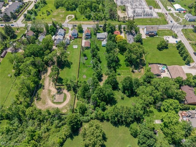 4813 Center Road, Brunswick, OH 44212